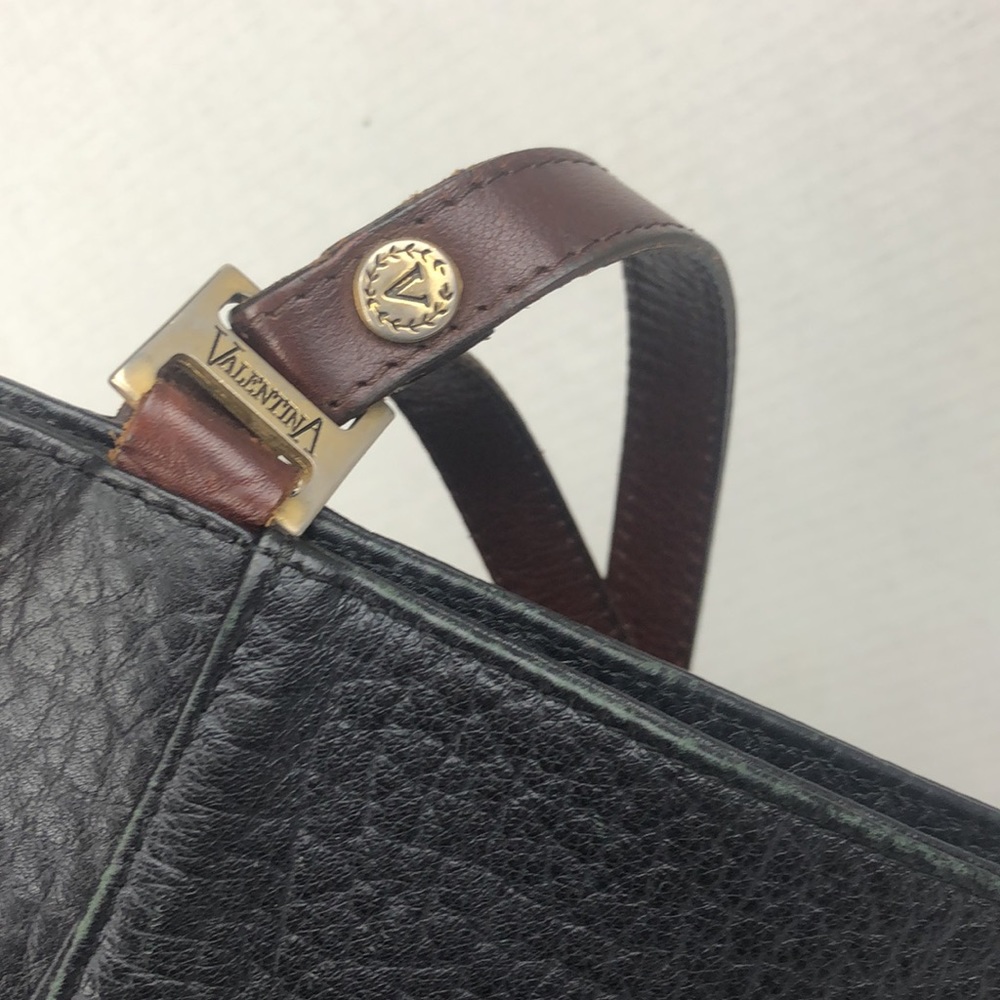 Vintage Valentina pebbled leather shoulder bag - Picture 10 of 16